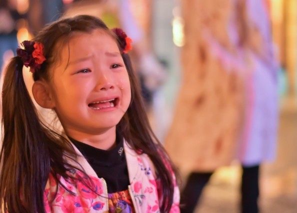 救いを待つ子供