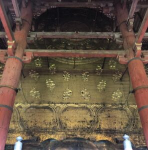 東大寺の大仏の背面