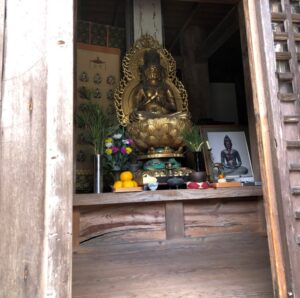 観心寺の建掛塔の中